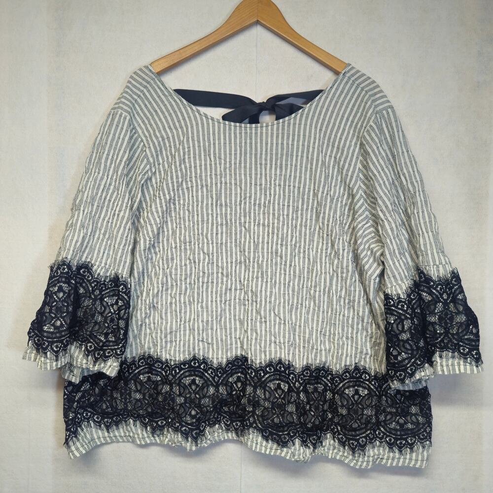 Lane Bryant Plus Size 22/24 Black White Striped Lace Trim Top Shirt